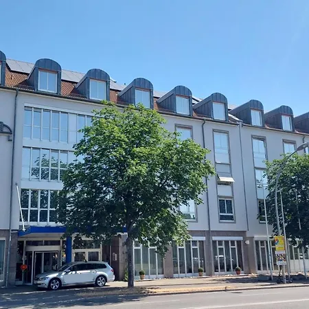 Erikson Hotel-2