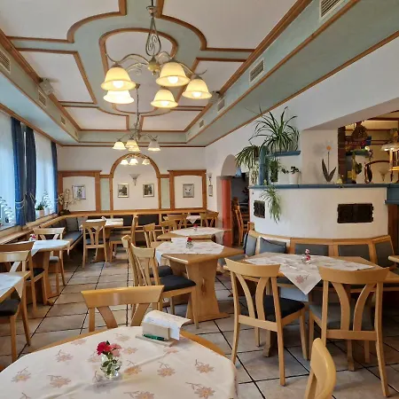 LandGASTHOF Rose-3