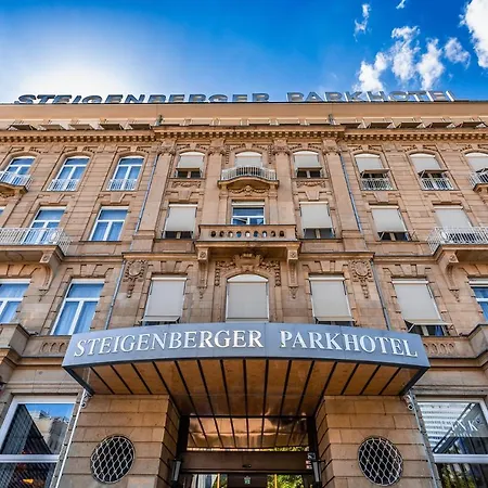 Steigenberger Icon Parkhotel Duesseldorf-2