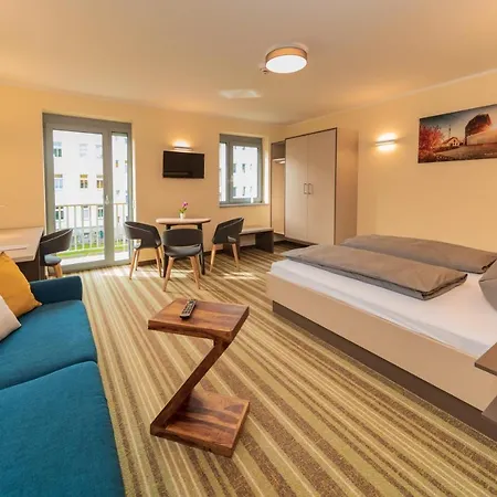 ELLY Hostel-2