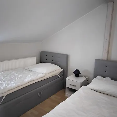 Ferienwohnung Neptun Am Brunnenplatz Zentrum-2