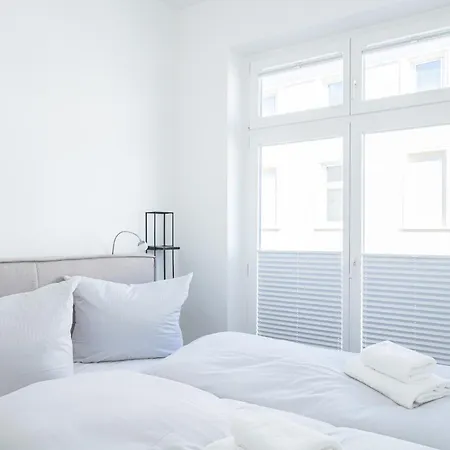 Johouse Apartment 10-3