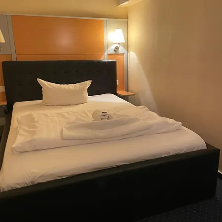 Hotel Zum Strand-2