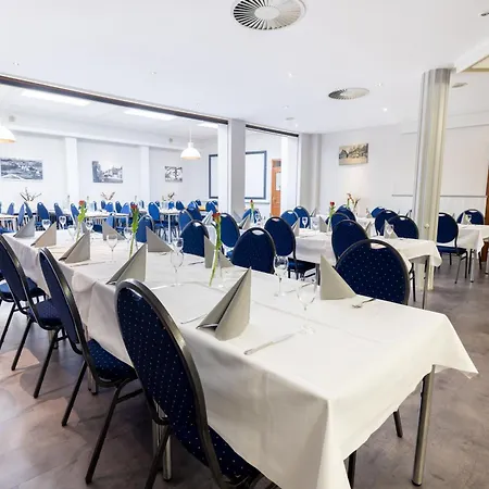 Hotel Lüttje Burg-3