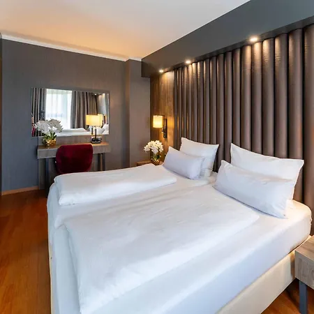 Plaza Premium Karlsruhe-3