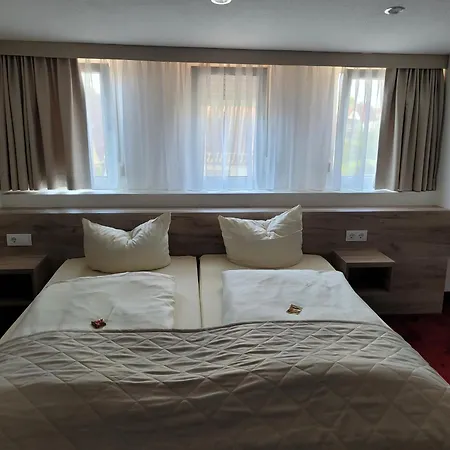 Hotel Rosengarten-3