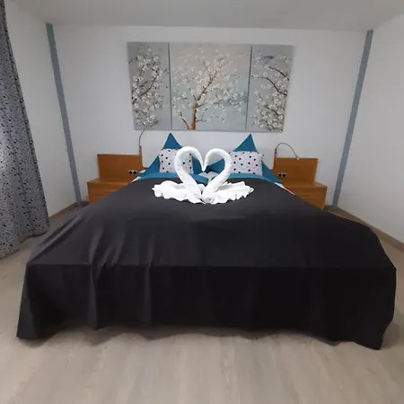 Lamai'S Pension-2