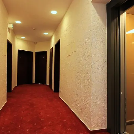 Adesso Hotel-3
