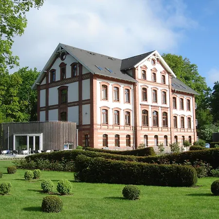 Hotel Am Tiefwarensee-2
