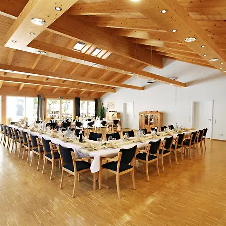 Landhotel Weißer Hahn-3