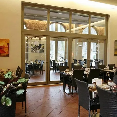Waldhotel-2