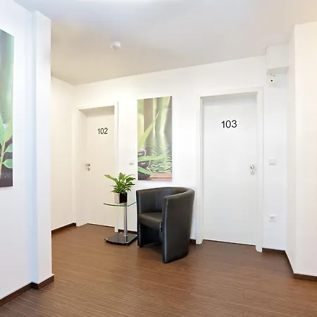 Pension Arkade Heilbronn-3