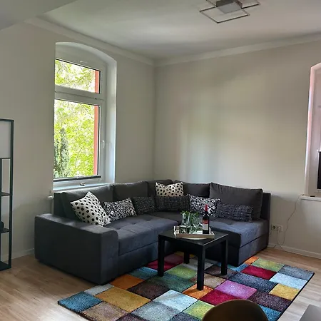 Schöne 3 Zimmer Wohnung mit großem Balkon bis 7 Personen-2