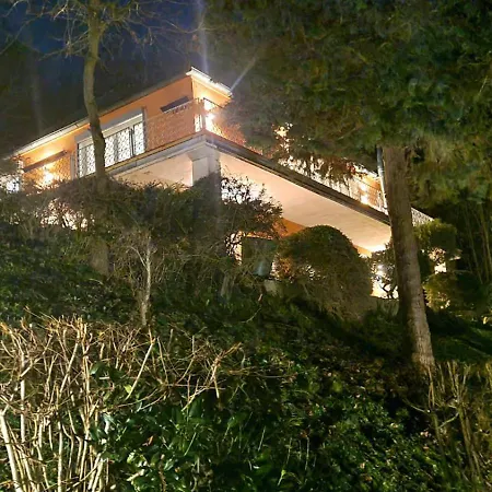 Waldhaus zum gechillten Hirsch in der Natur, bei der Moseltherme Traben-Trarbach-2