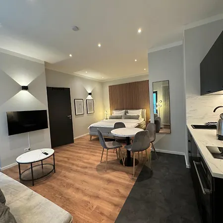 City-Studio im Innenhof mit Boxspring-Bett und Community-Raum-3