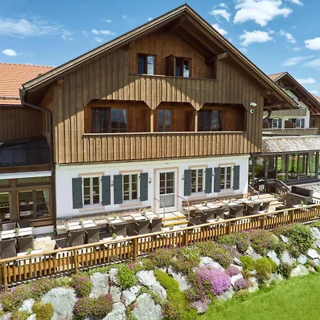 Hotel Gsteig-3