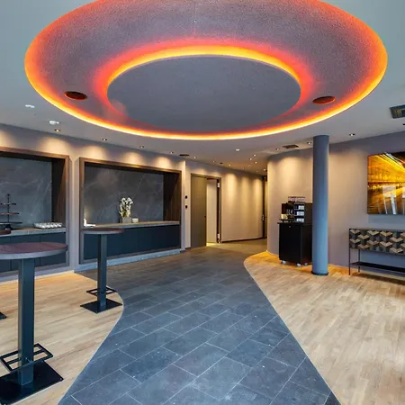 Qube Hotel Bahnstadt-2