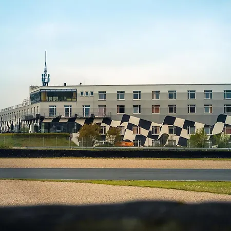 Hotel Motorsport Arena-2