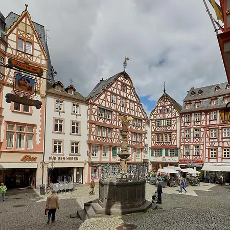 Apartments Am Markt-3