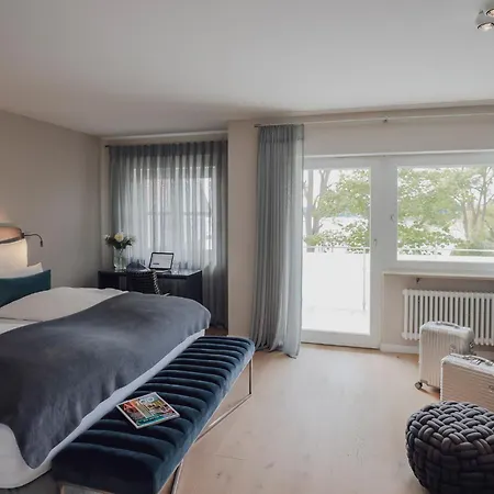 Hotel Caraleon-3