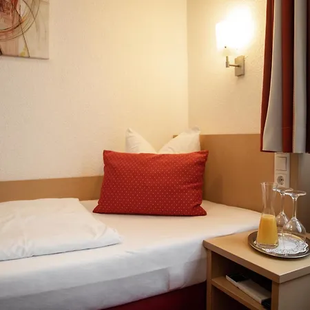 Hotel Bettina Garni-2