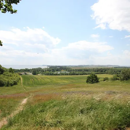 ruhige Lage mit Terrasse, gratis Nutzung vom AHOI Erlebnisbad und Sauna in Sellin - Villa Käthe FeWo 04-3