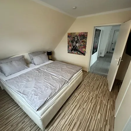 Zwei Ferienwohnungen Anker max 5 Personen&Leuchtturm max 4 Personen, direkt in Steinhude Scheunenviertel, Balkon, WLAN , Privater Parkplatz, Wallbox-3