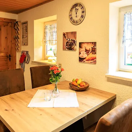 Ferienhaus Sissi - Wellness-Paradies in ruhiger Lage mit Whirlpool und Sauna-2