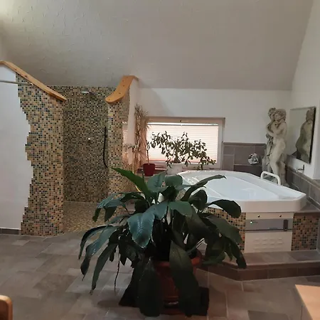 Hotel Gasthof Zur Krone Odenwald-Sterne-Hotel-2