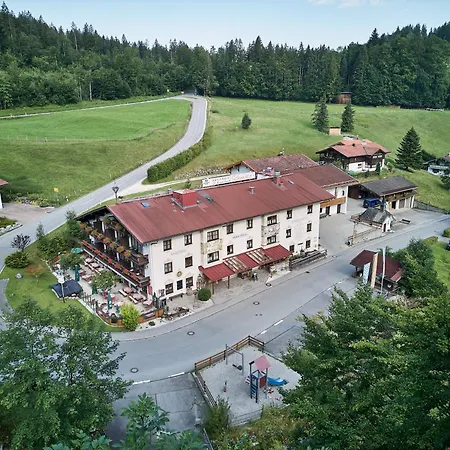 Aktivhotel&Gasthof Schmelz Ihr familienfreundliches Urlaubs Hotel mit Wellness, Almsauna, Chiemgau Karte-3
