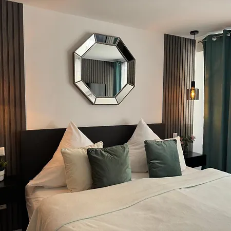 Prime Host Sophie Apartments-2