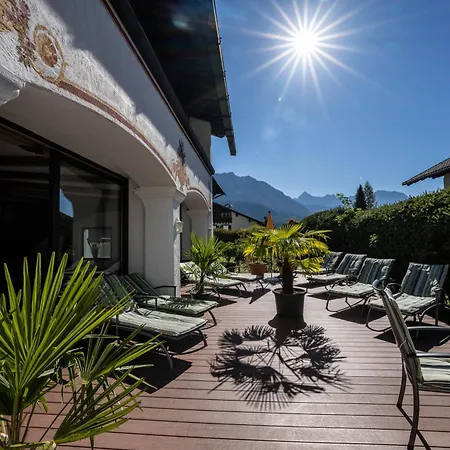 Alpenjuwel Parkhotel Wallgau 4 Sterne Superior Genusshotel Mit Spa Feinster Kulinarik & Golf Ihr Rueckzugsort Inmitten Der Alpen Mit Tradition Und Eleganz-2
