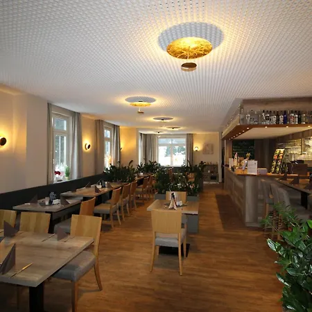 Hotel Schöne Aussicht-2