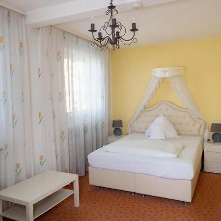 Hotel Alpha-3