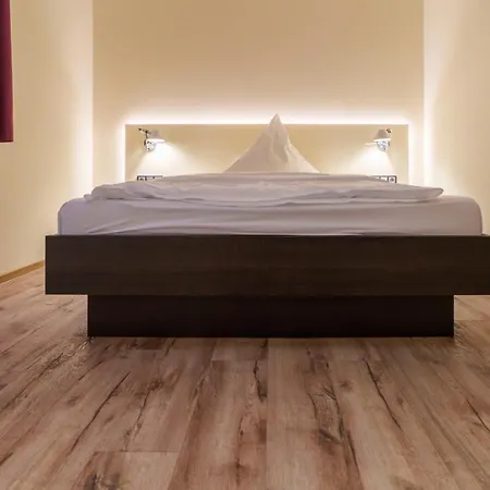 Hotel am Berg Esslingen-2