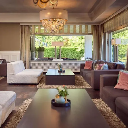 Hotel Moers Van Der Valk-2