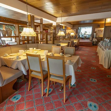 Sporthotel Goebel Garni-3