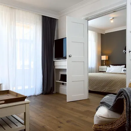 Suitehotel Windhuk-2