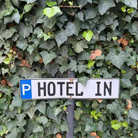 Hotel in-3