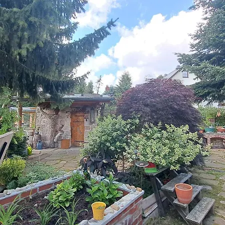 Ferienwohnung Aronia Garten-2