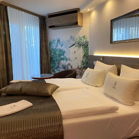 Hotel An der Wasserburg-3