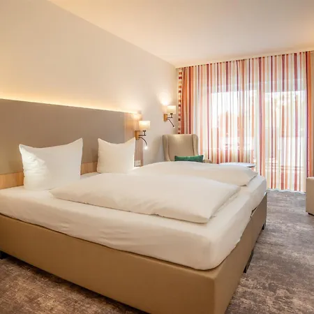 Waldhotel Eisenberg-3
