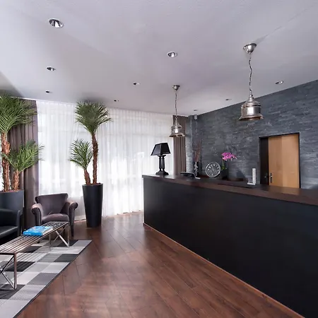 Tryp By Wyndham Luebeck Aquamarin-2
