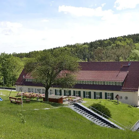 Land- und Golfhotel Alte Fliegerschule-3