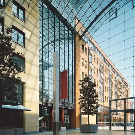 Hotel Elbflorenz Dresden-3