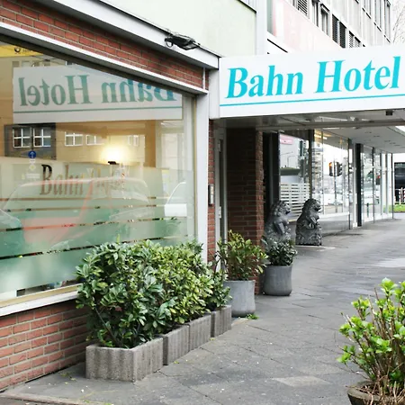 Bahn-Hotel-2