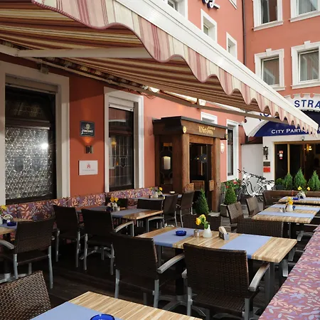 City Partner Hotel Strauss-3