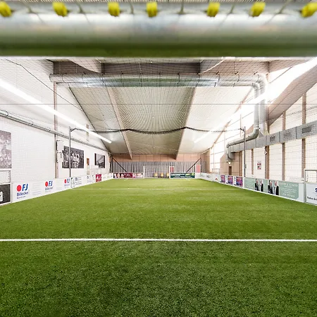 Maifeld Sport- und Tagungshotel-3