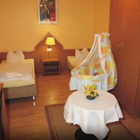Hotel Ottersleben-3