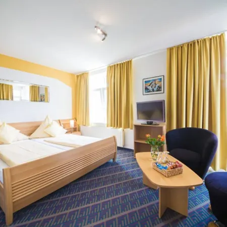 Europa Hotel Garni Free Parking-2